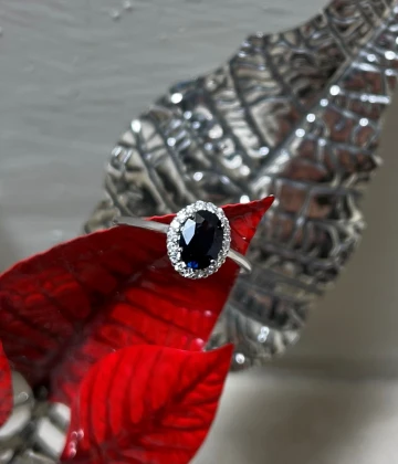 013 Miluna Anello oro con Zaffiro e brillanti cod: LID3271